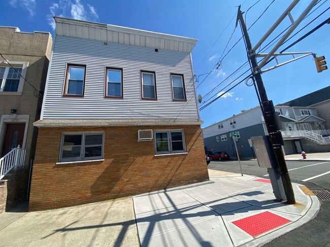 Photo - 468 Avenue A Unit 1