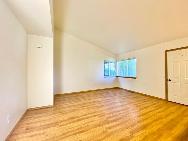 Photo - 809/811 Jamie Drive Unit 811 Jamie Drive