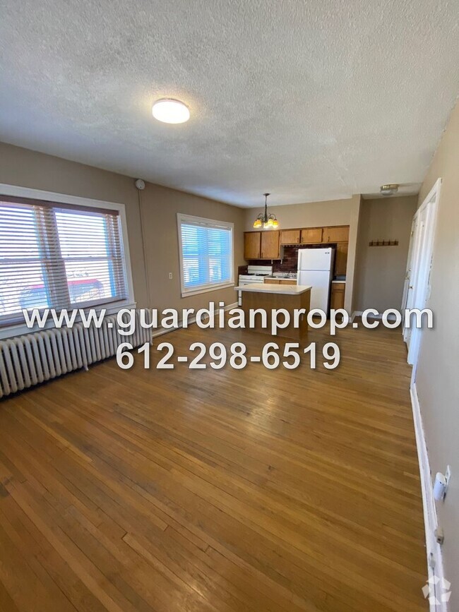Building Photo - 54 S Chatsworth St Unit #3 Rental