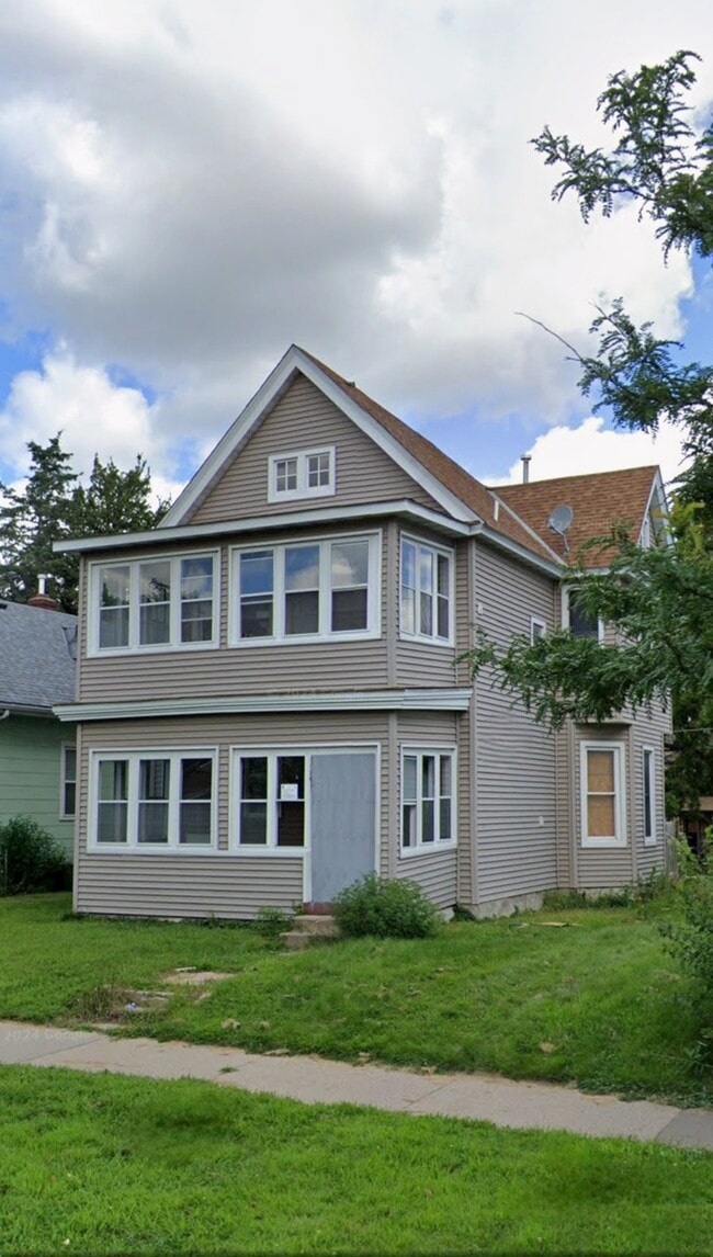 Photo - 759 Charles Ave Unit 1