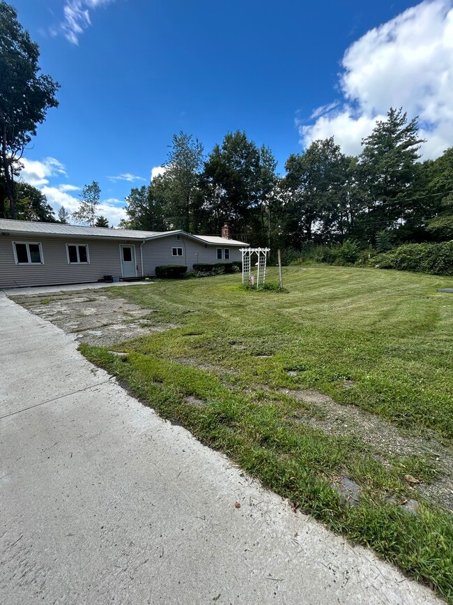 Photo - 4 Cove St