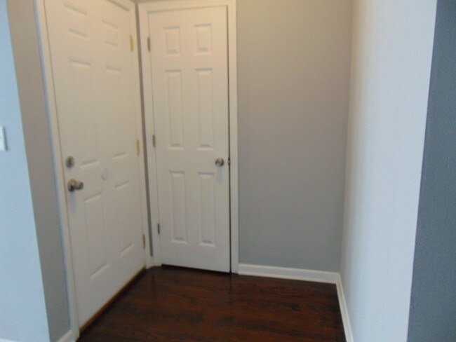 Photo - 6838 S King Dr Unidad 1