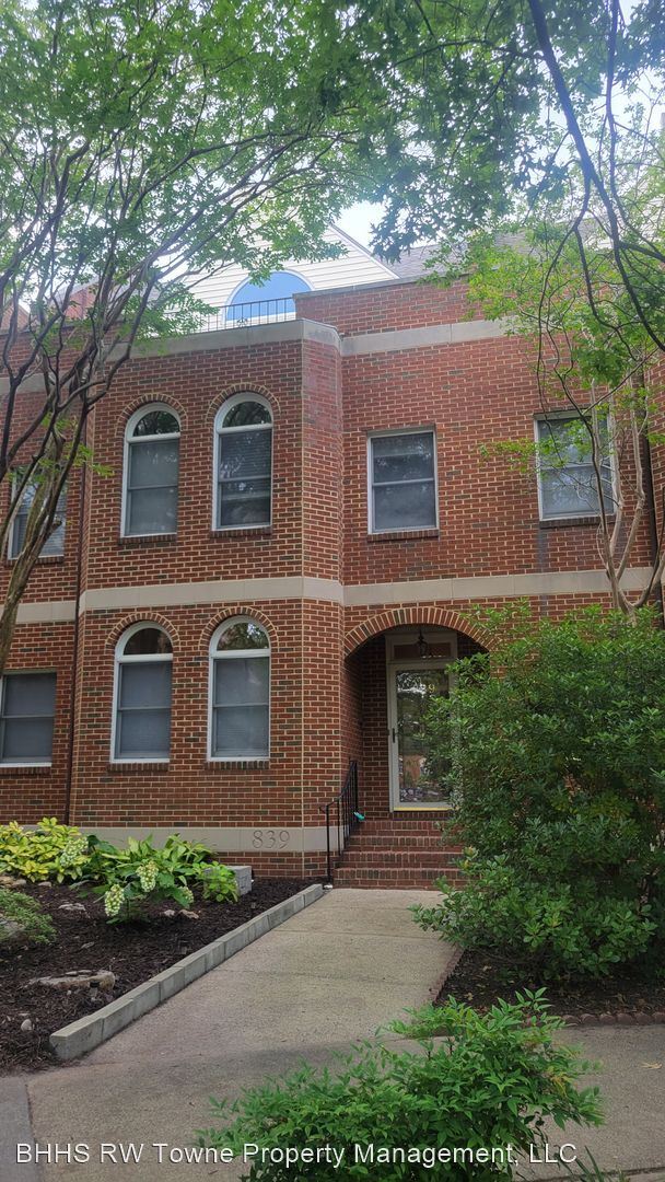 Photo - 4 br, 3.5 bath House - 839 Botetourt Gardens