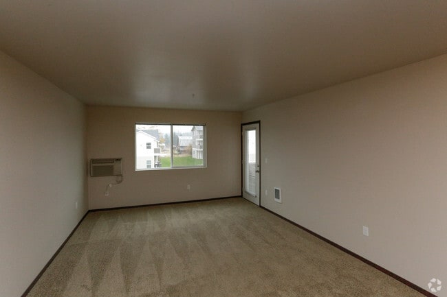 2BR, 2BA - 1,105 SF