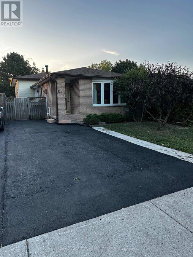 Photo - 597 Upper Paradise Rd