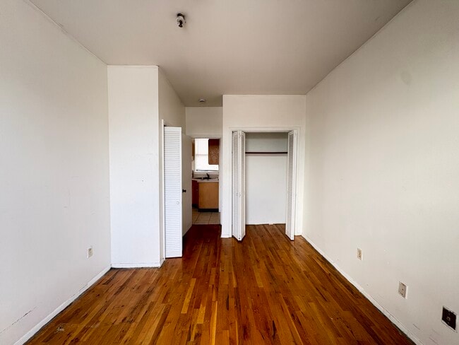 67 Brinkerhoff St 4B - 72 Brinkerhoff St Unit 4B