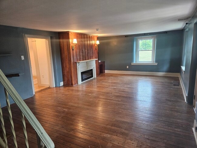 Photo - 2377 E Cedarville Rd