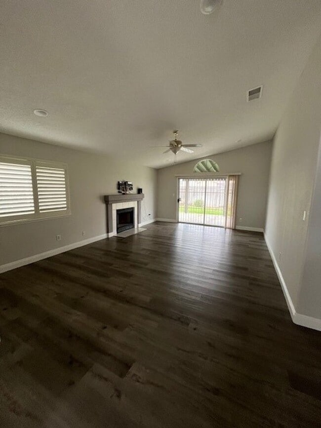 Photo - 8621 Willow Spring Ct