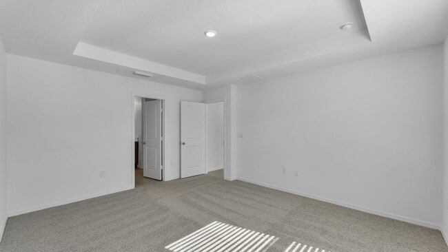 Photo - 638 Meadows Edge Pl