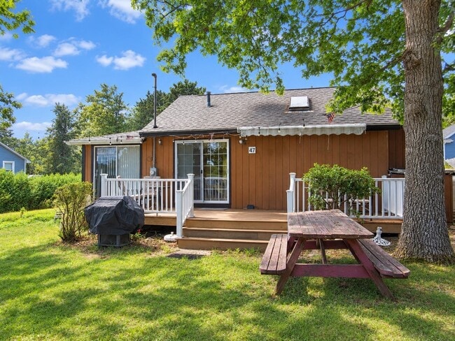 47 Marine Ave