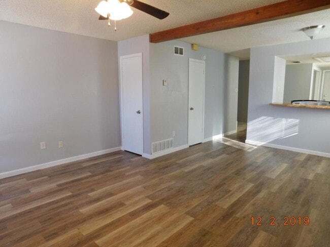 Photo - 910 N 7th St