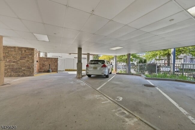Photo - 594-596 Jefferson Avenue Unit 104