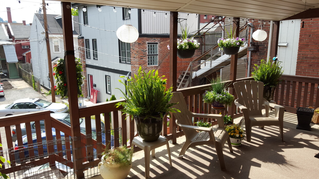 Porch - 14 Cunliffe Way (Pittsburgh, PA)