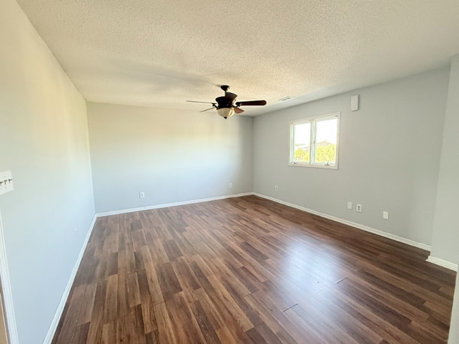 Photo - 209 Double Eagle Dr