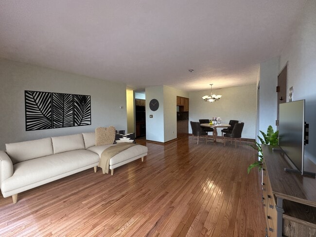 Living/dining - virtually staged - 340 Sunderland Rd Unit 17A