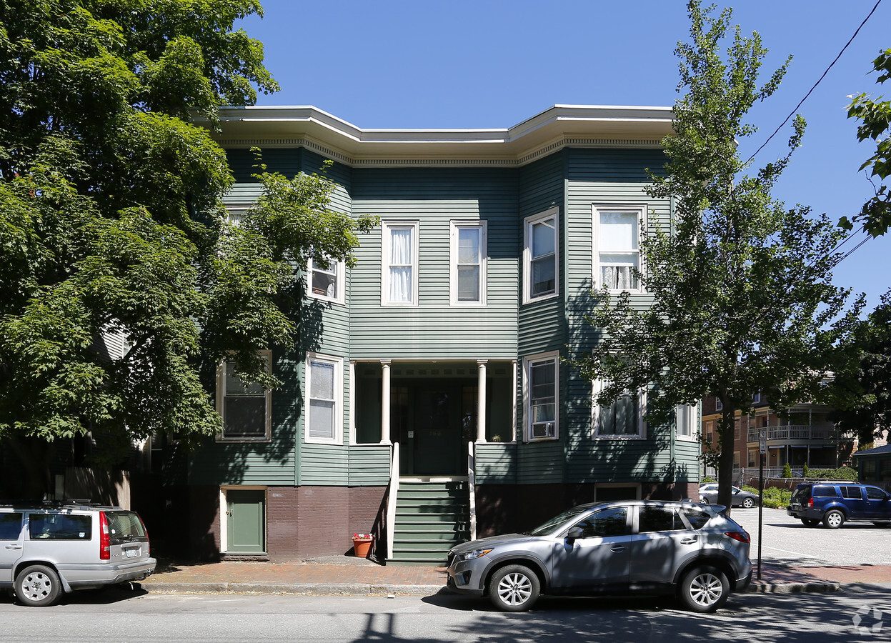 Photo - 265-267 Spring St Apartments