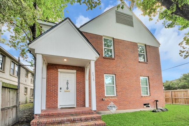 Photo - 2919 Rosedale St