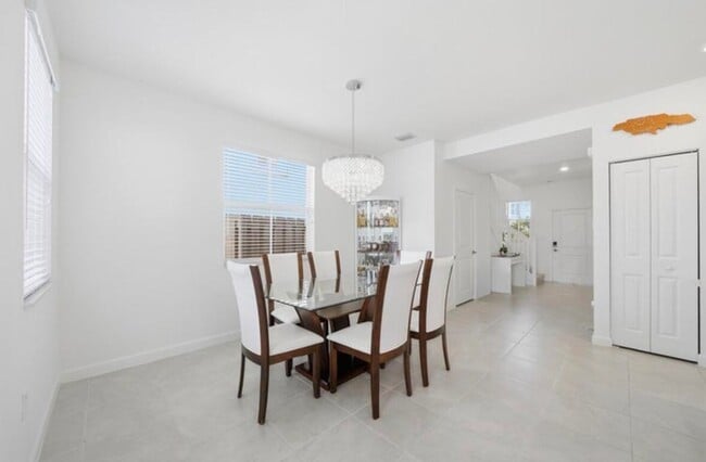 2324 NW 130th Ter