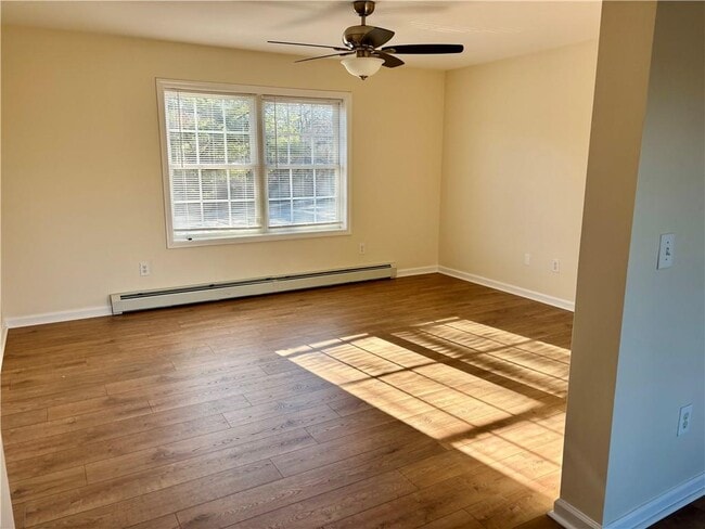 Photo - 160 Canal St