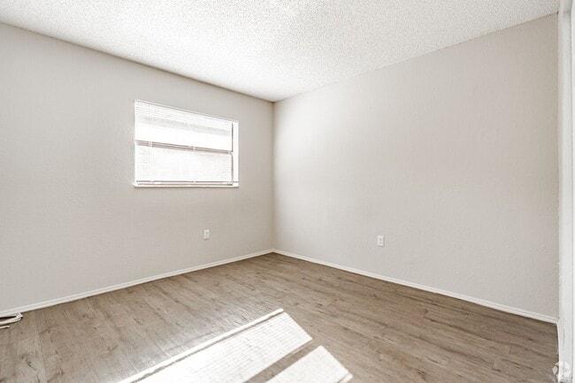 Photo - Raven at Park Place