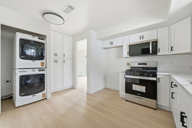 Photo - 1172 N Shattuck St Unit #C