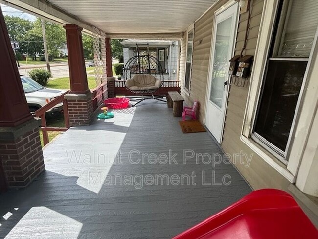 Photo - 1309 Middle Ave Unidad Up