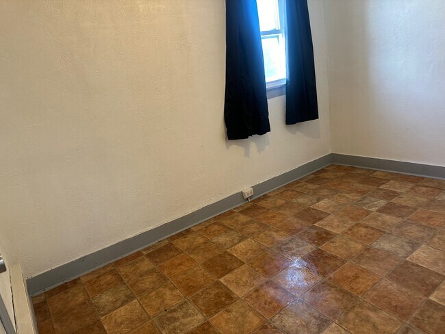 Photo - 441 Willow St