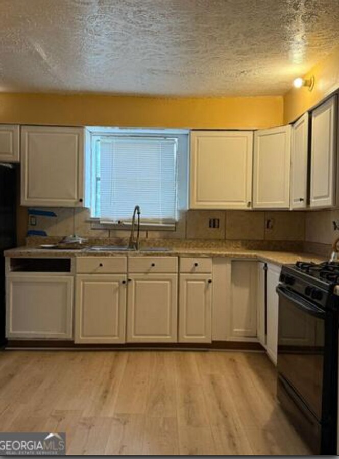 Photo - Furnished 3-Bedroom Condo in Prime Decatur...