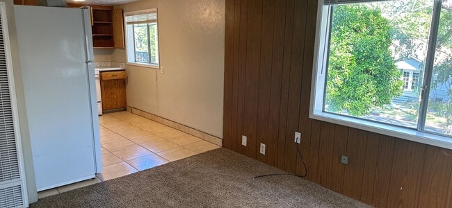 Photo - 439 W 7th St Unit 439A