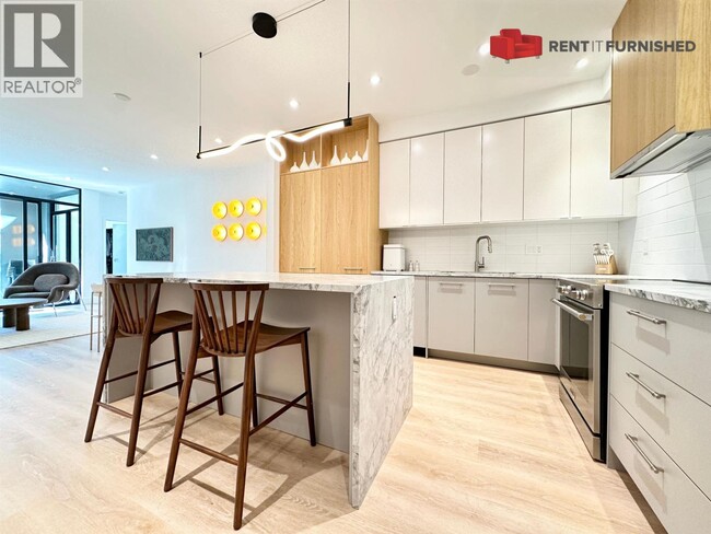 2828 Yew St Unit 108