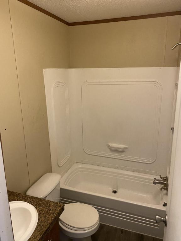 Photo - 4005 Hilltop Dr