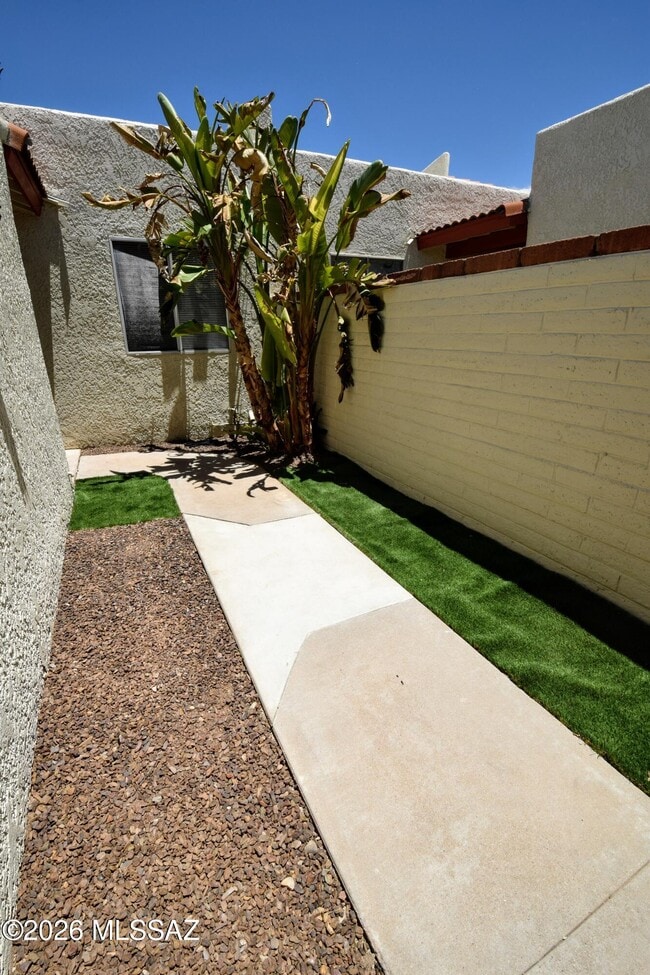 Photo - 814 N Crescent Ln