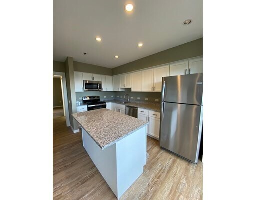 Photo - 535 Commonwealth Ave