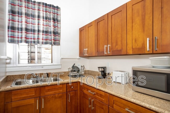 Photo - 412 Hayes St