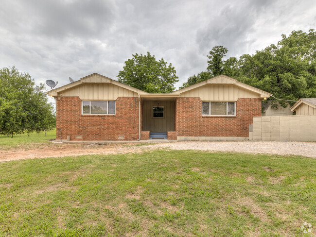 Building Photo - 13100 SE 15th St Rental