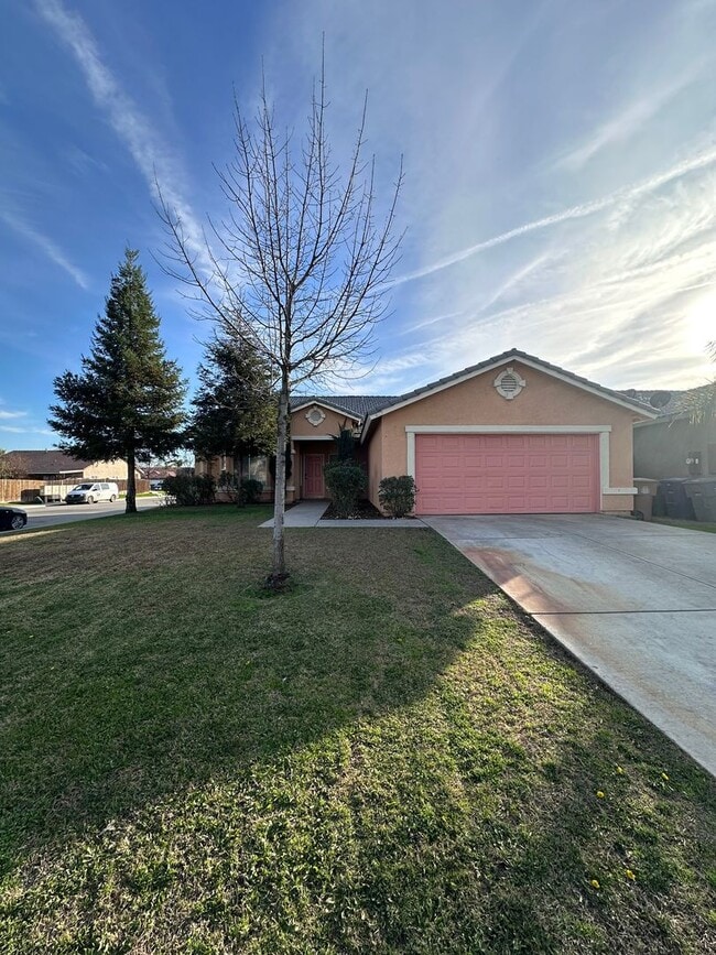 Photo - 615 New Zealand Dr