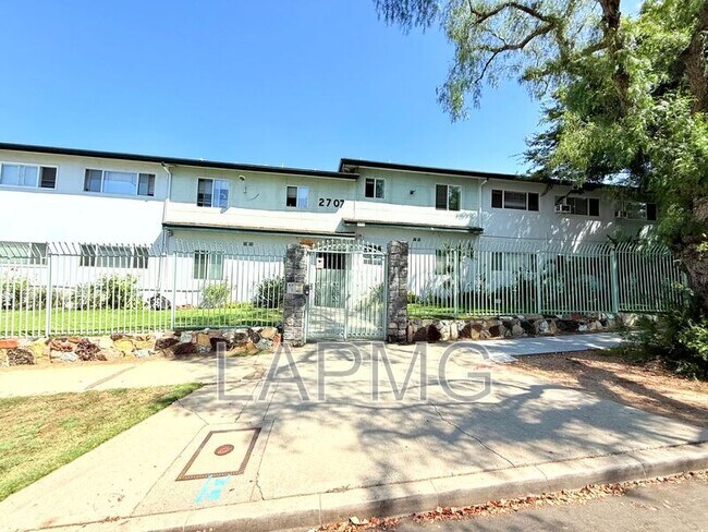 Photo - 2707 Pomeroy Ave