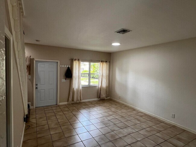 Photo - 13490 Old Englishtown Rd