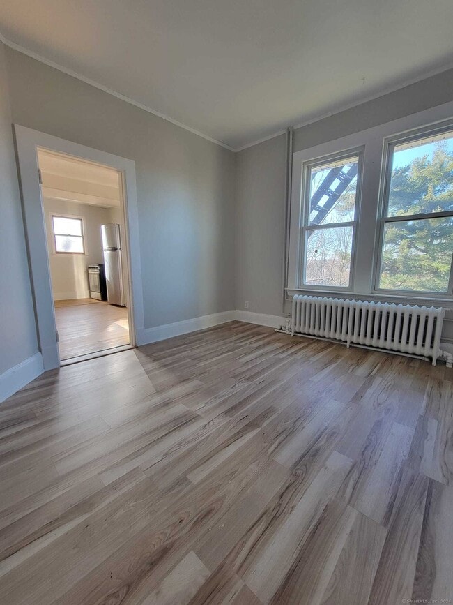 Photo - 766 Broad St Unit 3