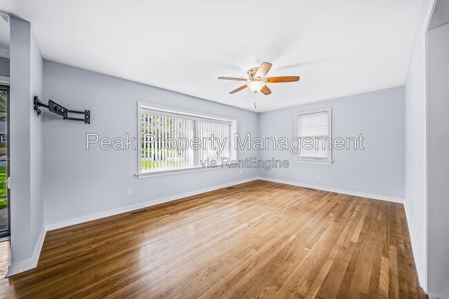 Photo - 2119 Woodmont Dr