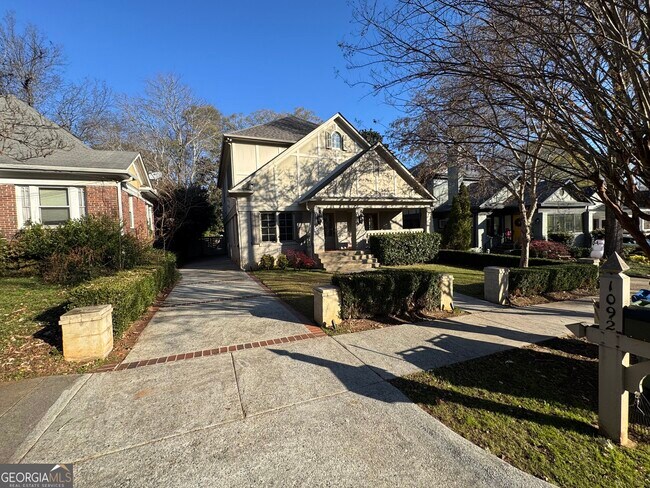 Photo - 1092 McLynn Ave NE