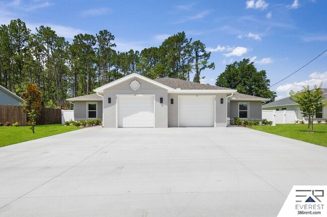 Building Photo - Brand New, fully fenced on a quiet cul-de-sac