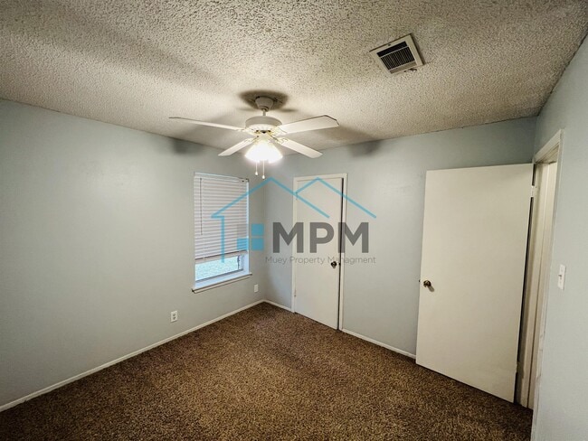 Photo - 113 Hilltop Dr