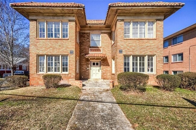 Building Photo - 1445 Lucile Ave SW Unit 1