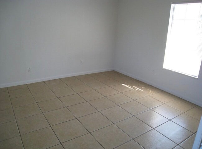 Photo - 2505 Spence Dr NE Unit B