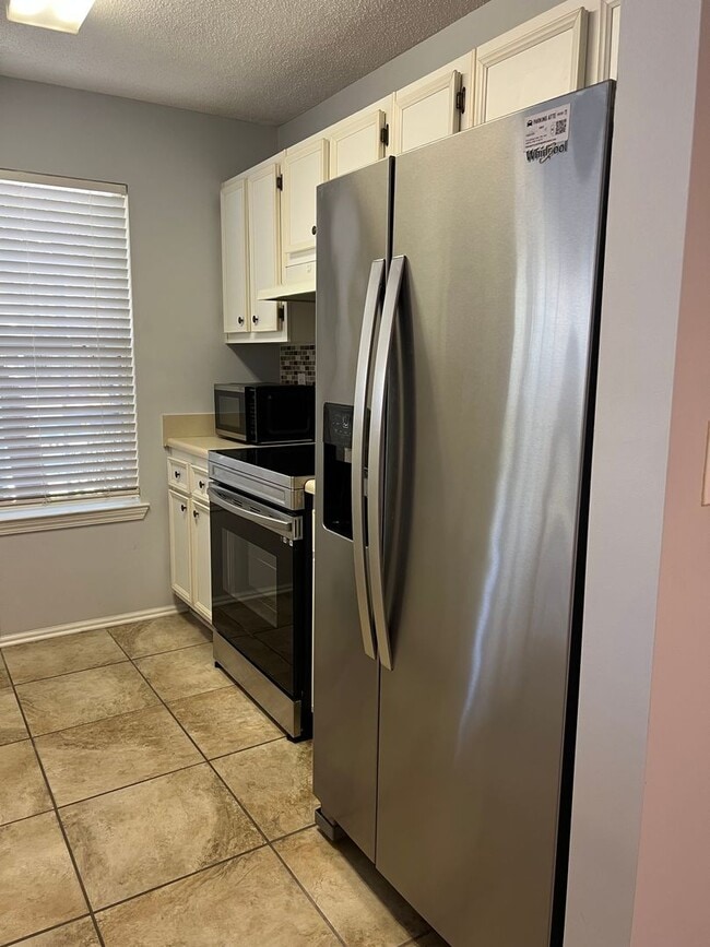 Photo - Great First Floor Condo in the Reserve at Woodbridge