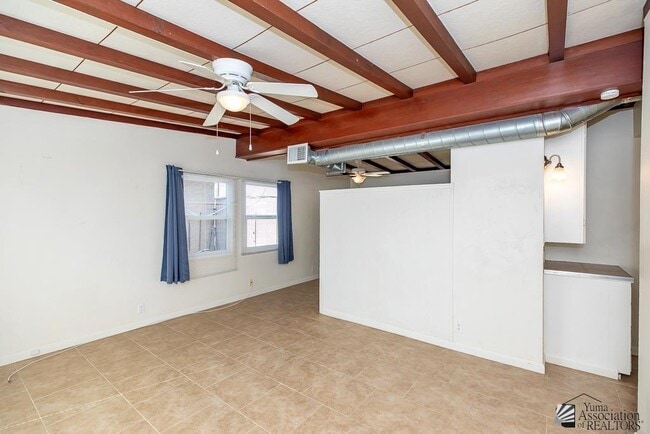 Photo - 574 S 2nd Ave Apartamento