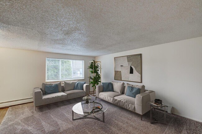 Hilton Village Apartment Homes