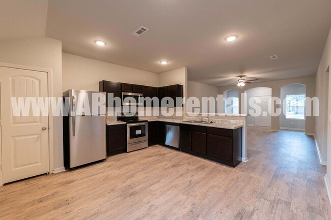 Photo - 1140 Rockwell Dr