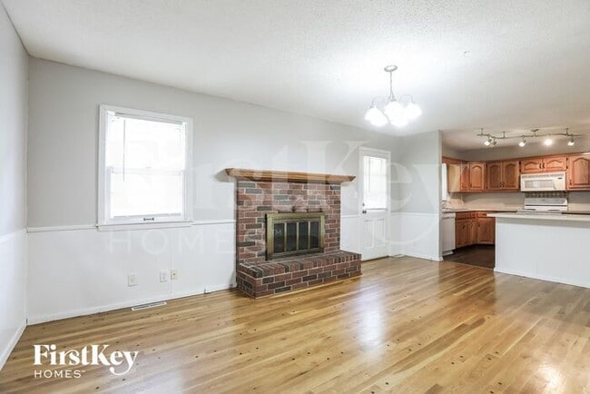 Photo - 11806 E 62nd Terrace